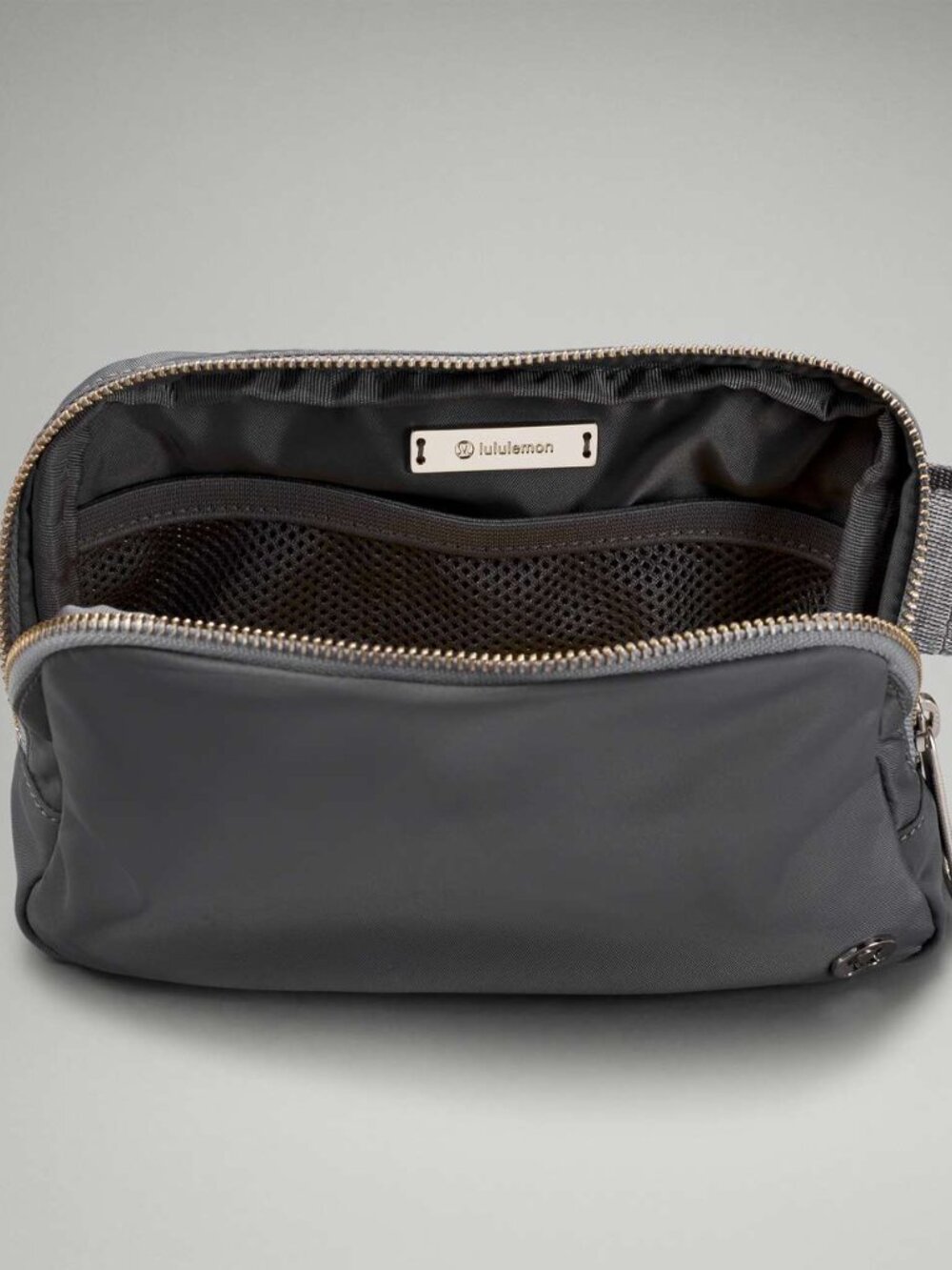 NWT Lululemon Everywhere Belt Bag 1L Traverse Grey
